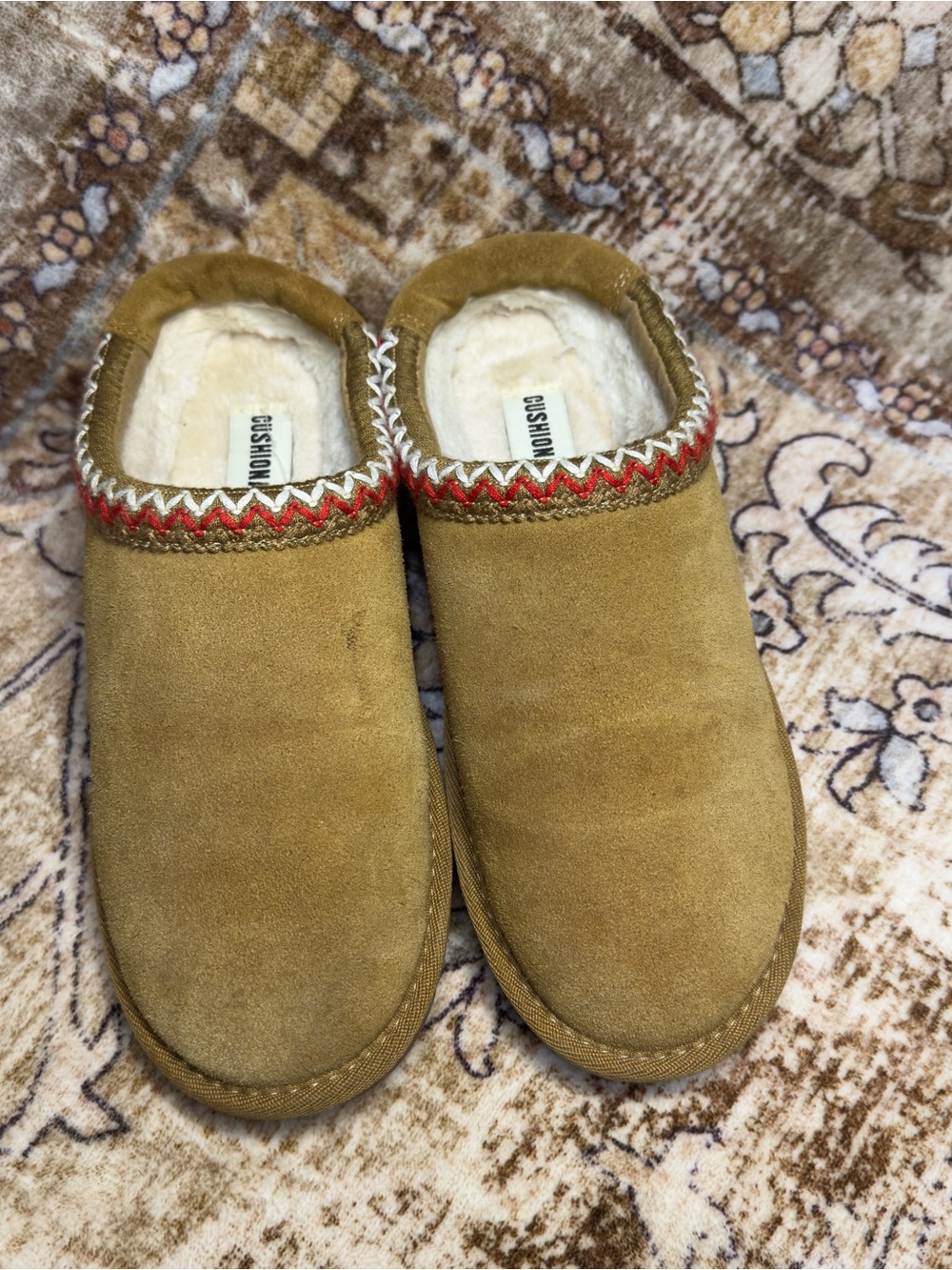 Cushionaire Suede Slippers 6